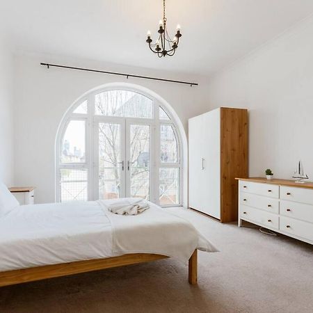 Spacious Ensuite Room Near Top Tourist Attractions ลอนดอน ภายนอก รูปภาพ